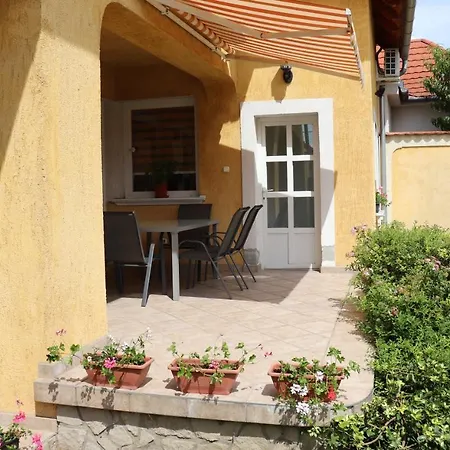 B6 * Veszprém